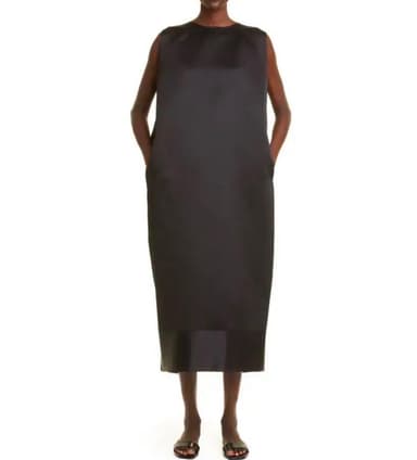 Vestido negro seda