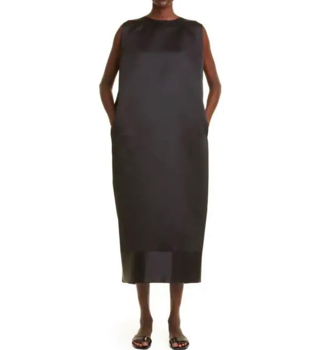 Vestido negro seda